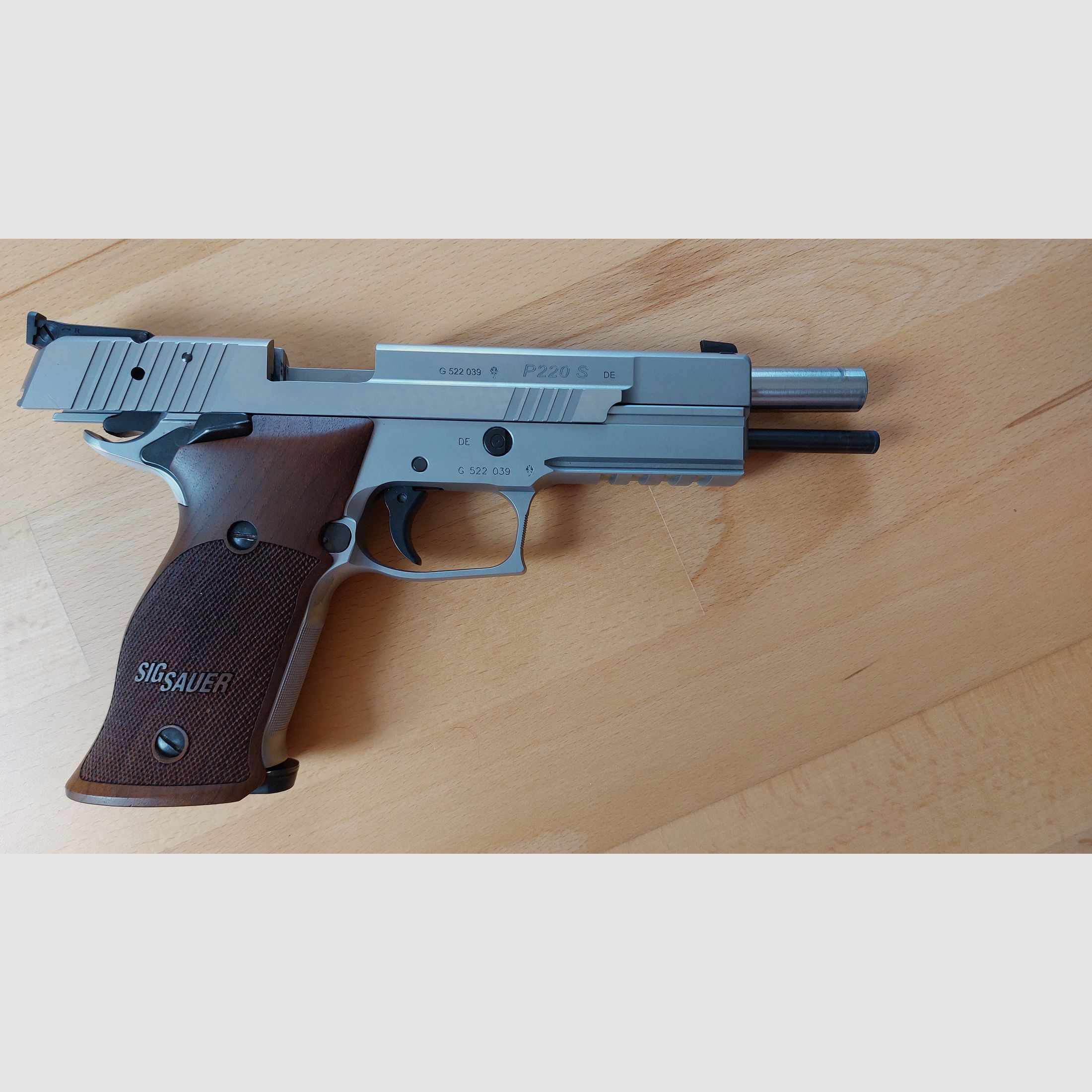 Sig Sauer P220 X-SIX 9mm