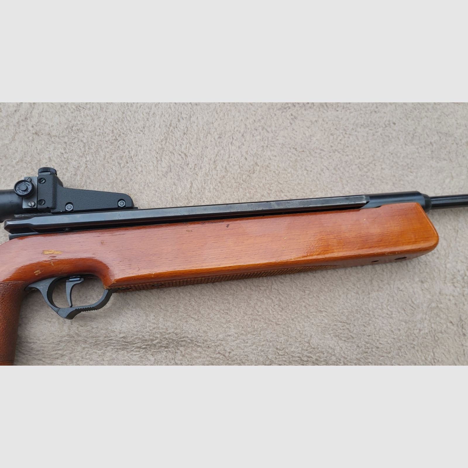 DDR Luftgewehr aus Suhl Seitenpanner Haenel 312