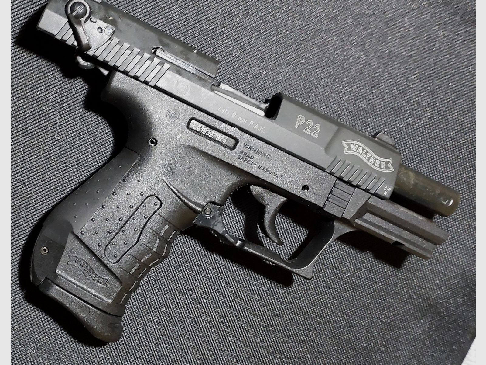 Walther P22 (P 22 Classic) blank firing pistol 9mm P.A.K. (PTB 778)