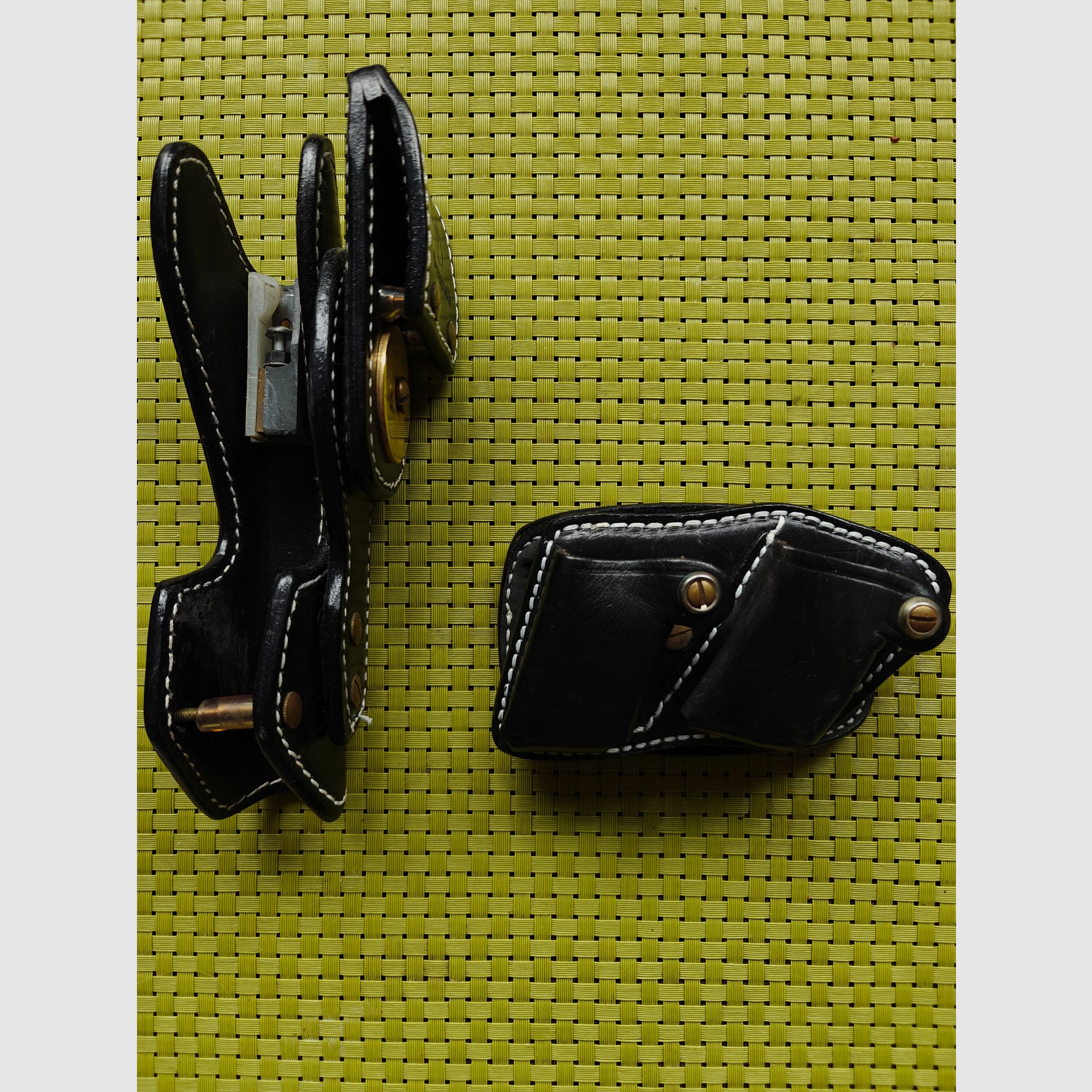IPSC leather holster with magazine holders