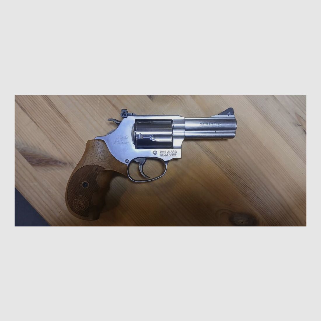 Smith & Wesson 60 Night Hunter