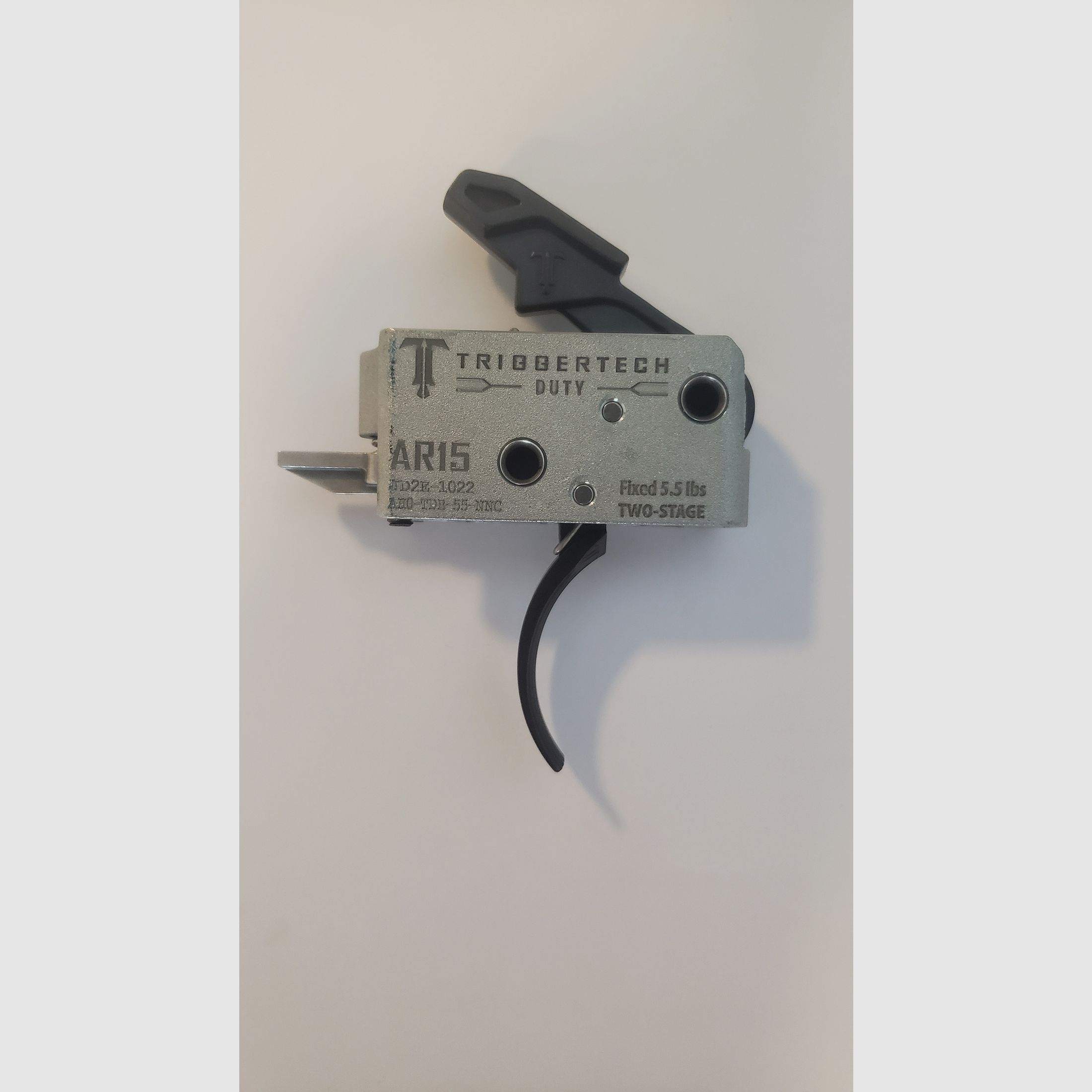 TRIGGERTECH - AR-15 - Grilletto di servizio - Due stadi 5.5lbs (2.500g)