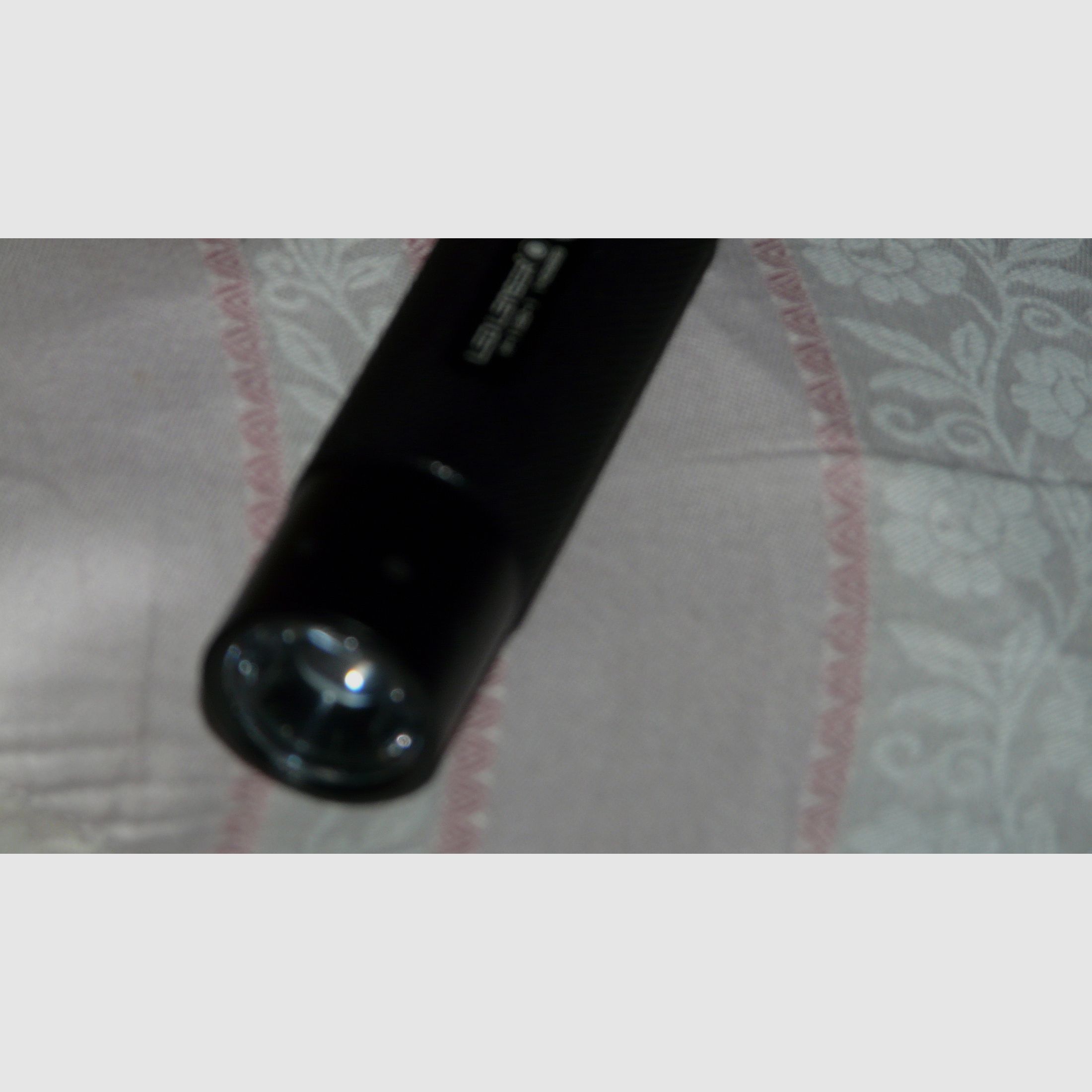 Latarka LED od LED LENSER model V2