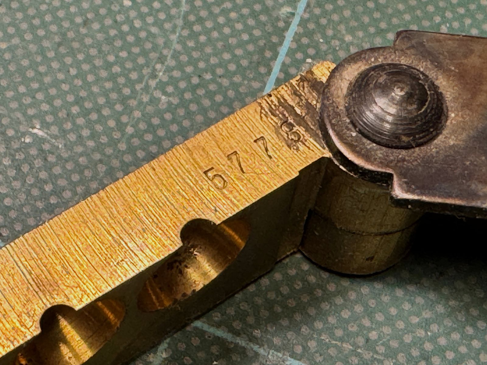 Dwukomorowa forma odlewnicza do przedpotopowca Euromanufactur Nr. 5778 z Włoch w kalibrze 44 Rund Kugel
