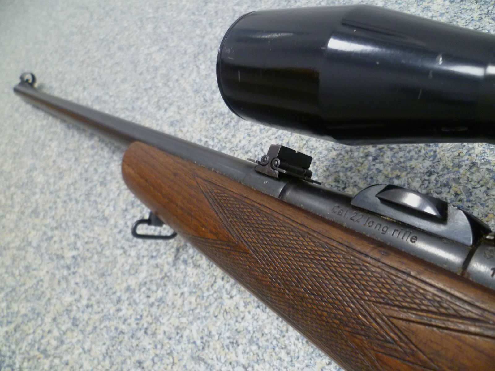 Repetierbüchse Anschütz 1417 .22lr.