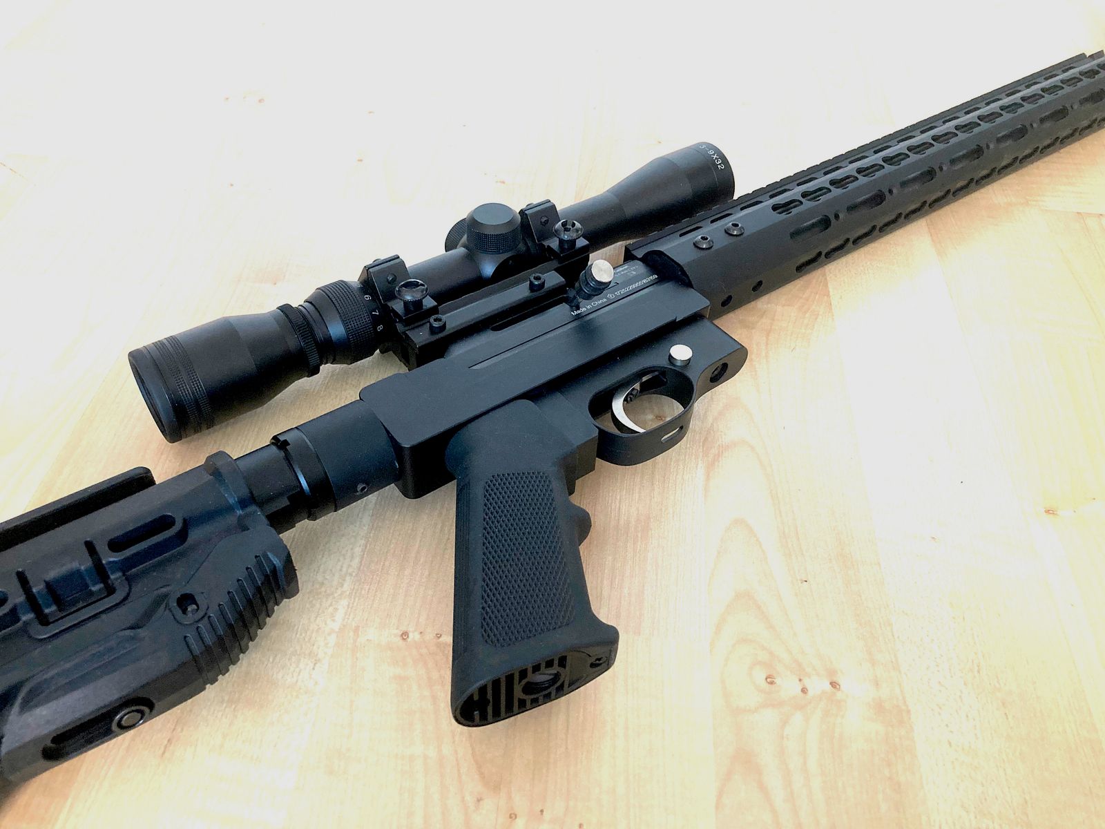 Carabine à air Diana Stormrider avec système de crosse aluminium AR15-Tactical et lunette 3-9x32, F libre dès 18 ans avec kit export 35J
