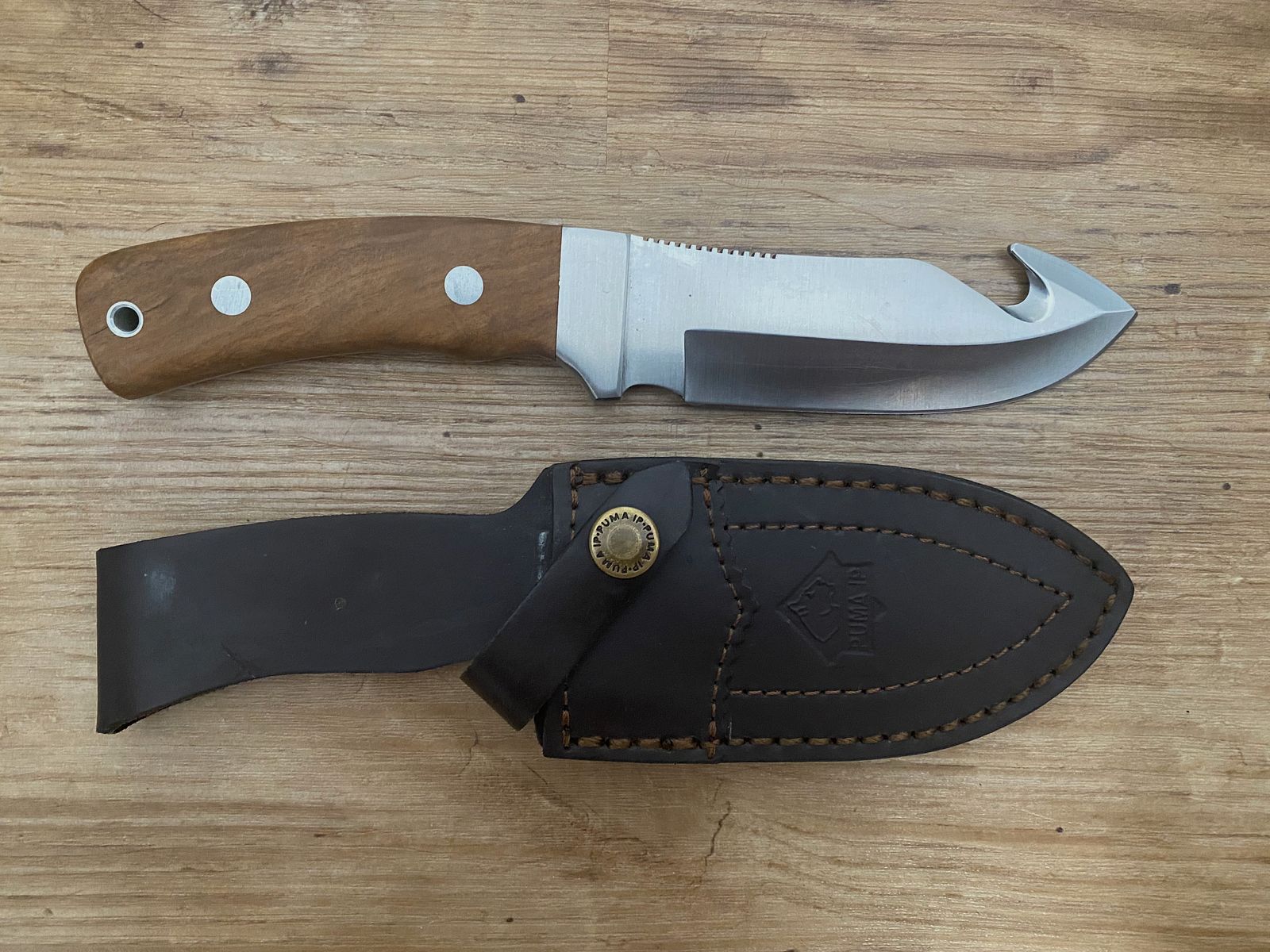  Puma IP Schwarzwild Jagdmesser Olivenholz Lederscheide