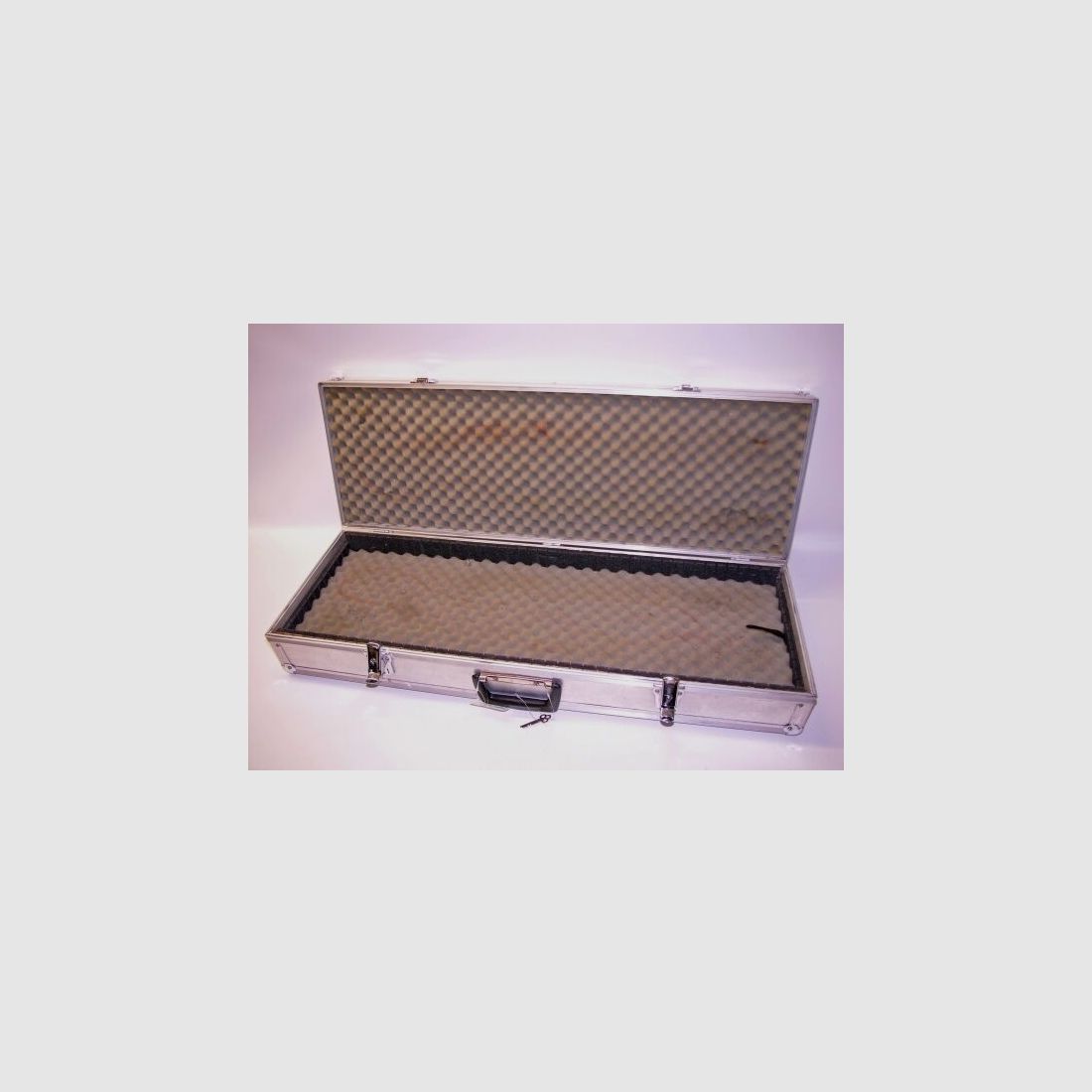 USA, diverse aluminum weapon cases