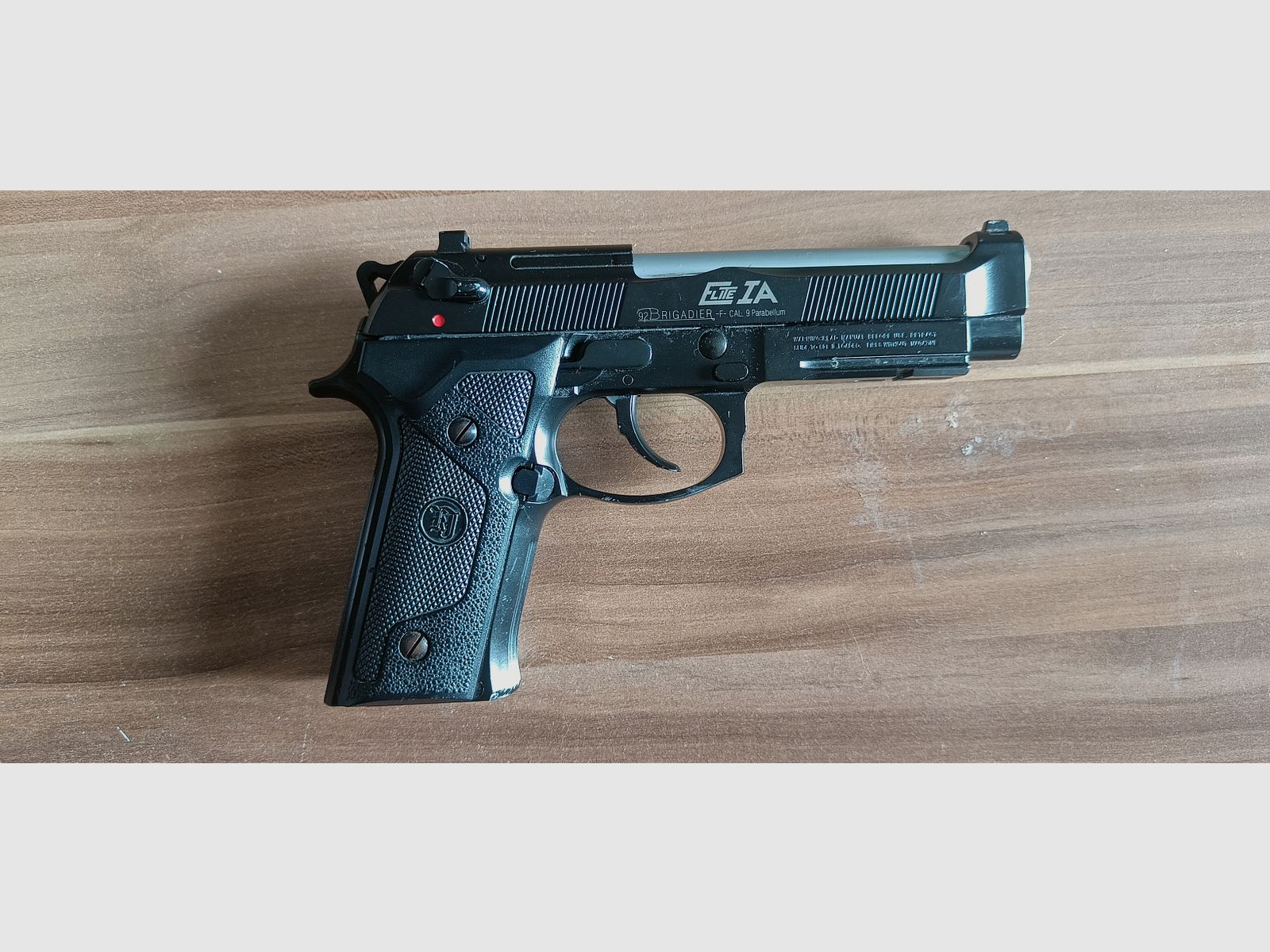 KJ M9 Elite IA
