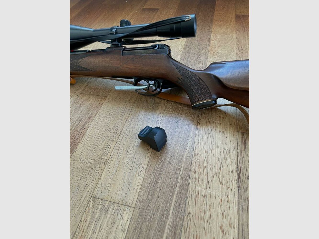 Mauser Modelo 66 con óptica Kahles 8x56 + RedDot, cal. 7X64