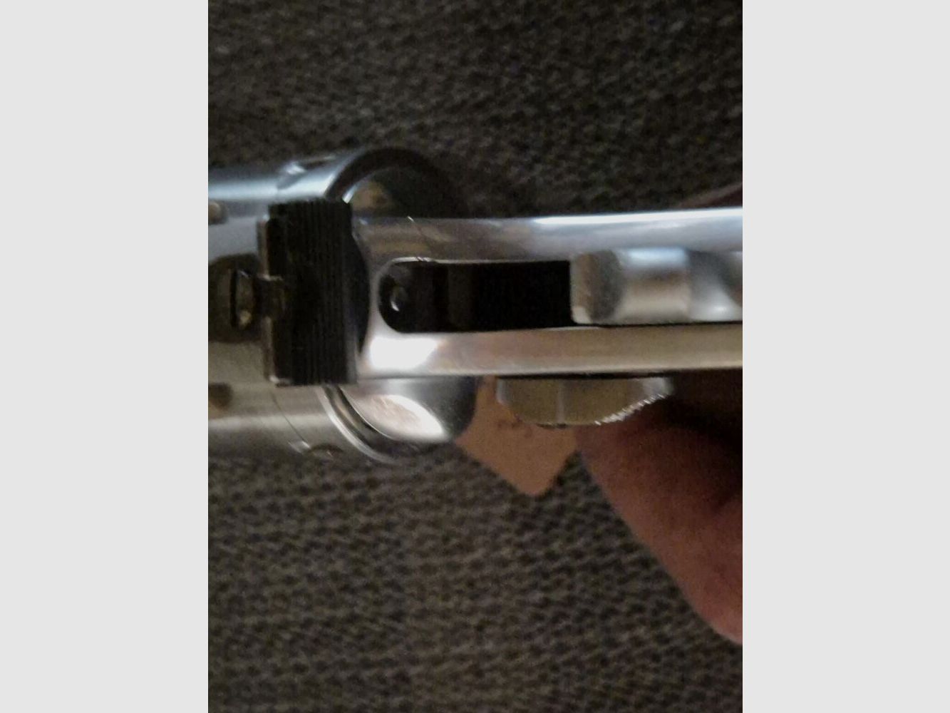 Smith & Wesson 617-1, Bild 3 von 8