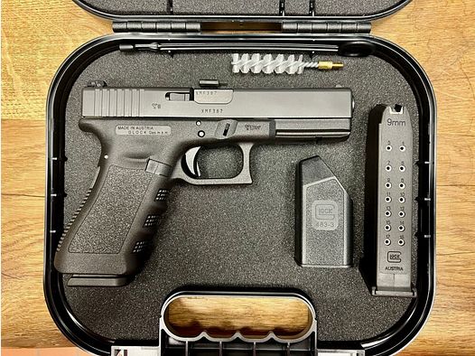 Glock 17 Gen 3 mit Koffer und Zubehör