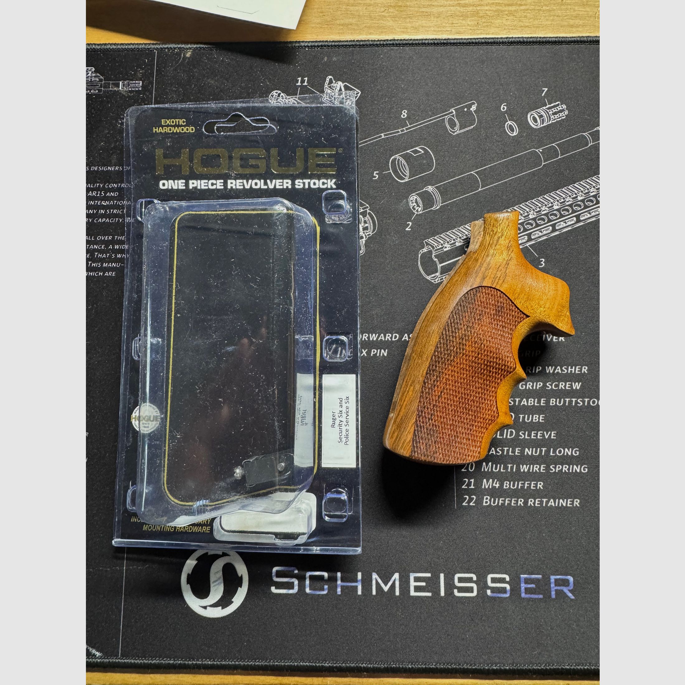 Hogue Holzgriff für Ruger Security Six und Police Service Sic