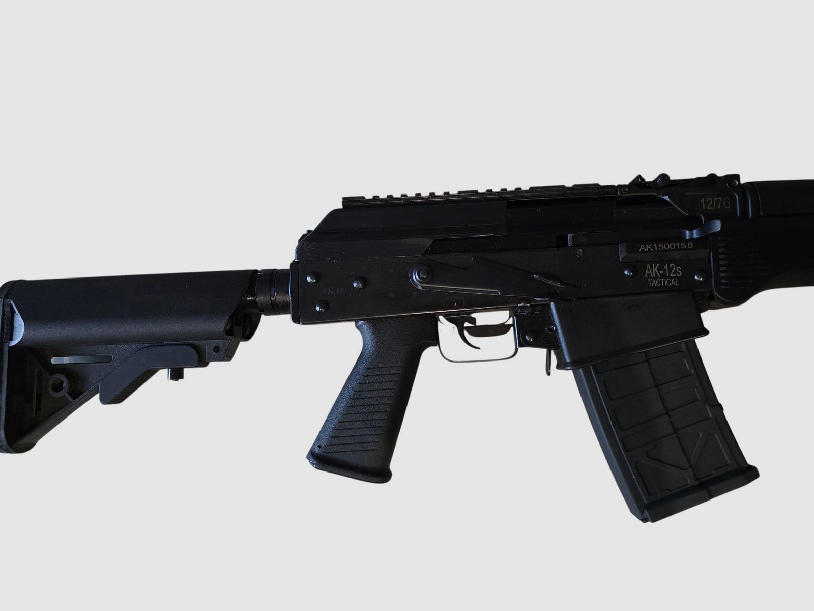Semi-automatisch geweer SDM model AK-12 S Tactical – Kal. 12/76 – Gebruikt, afbeelding 2 van 7