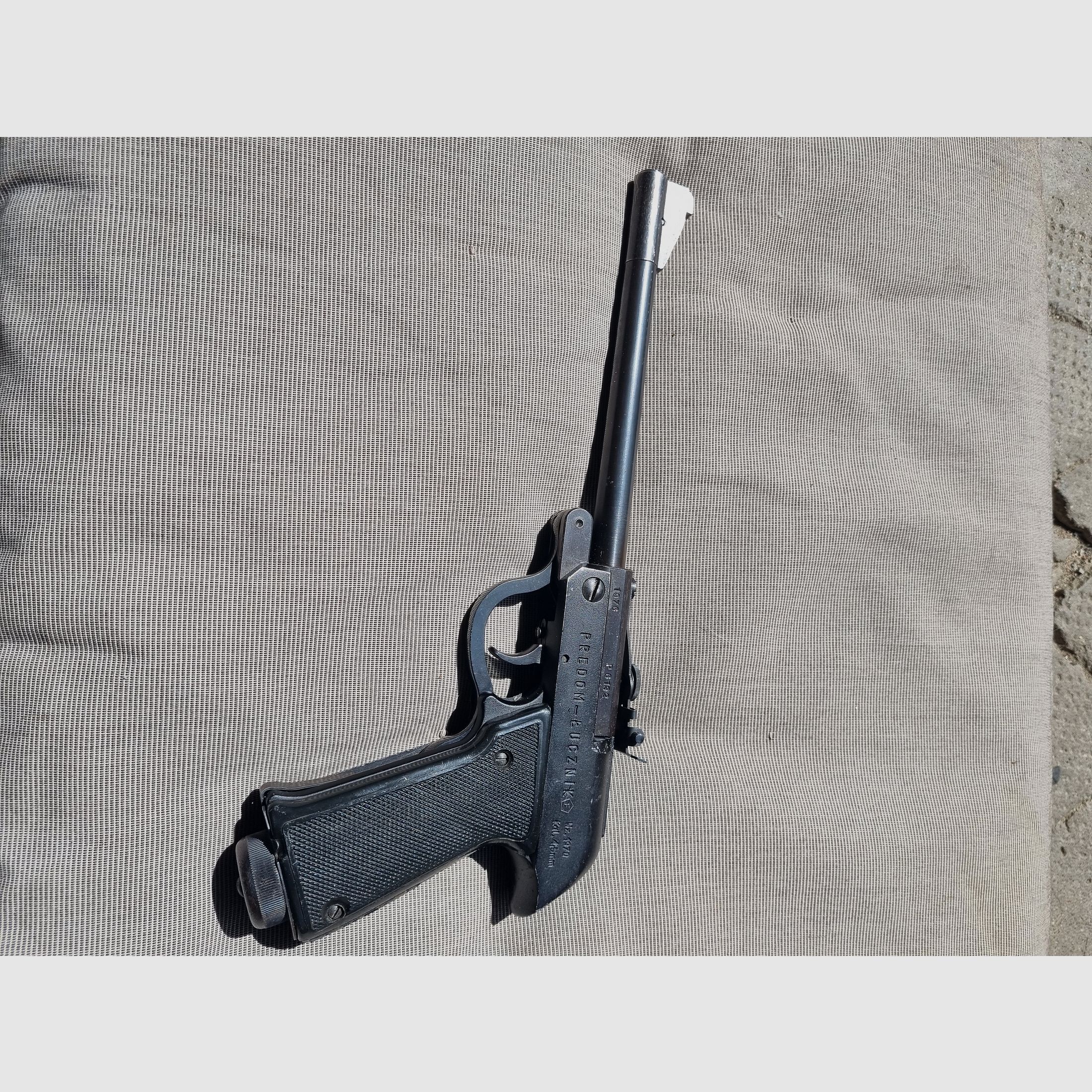 Pistolet à air comprimé Predom Lucznik 4,5 mm