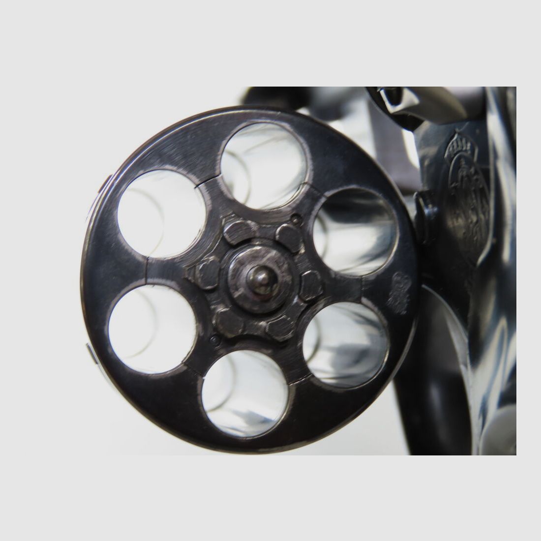 Smith & Wesson 586 - 2