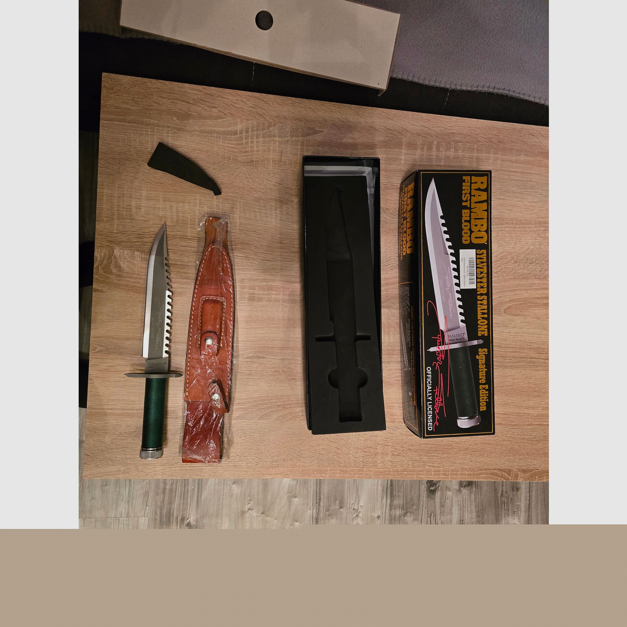 4 Rambo-messen uit deel 1 en 2 en 3 en 5