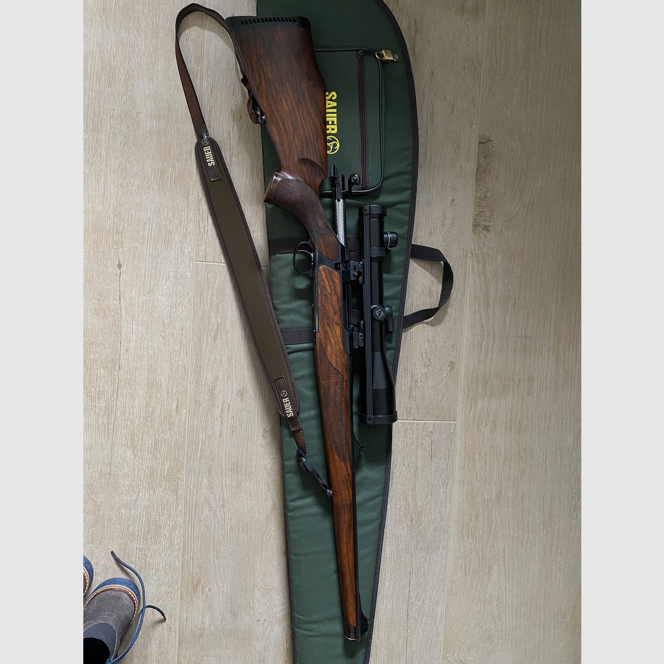 Sauer & Sohn 202 Stutzen 9,3x62 Sonderholz Schrankwaffe