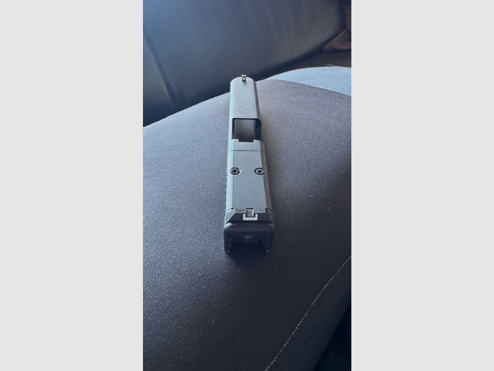 Originele GHK Glock 17 Gen 5 Aluminium Sluiter & Loop incl. Terugslagveer & Trigger Locator