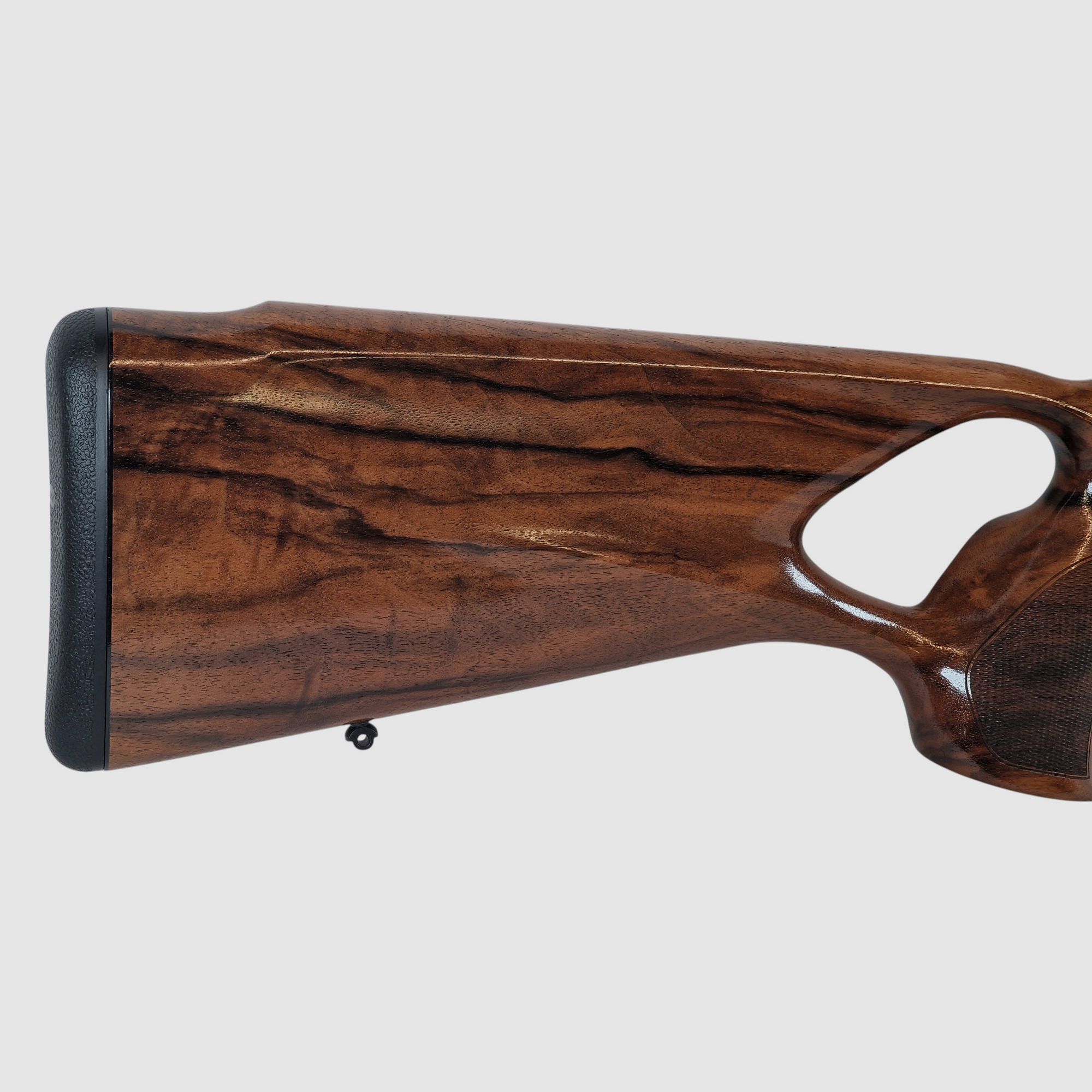 Blaser R8 Success Holz HK4 Kal. 8x57JS LL. 52cm mit M15x1 und Blaser B2 2-12x50 IC S 