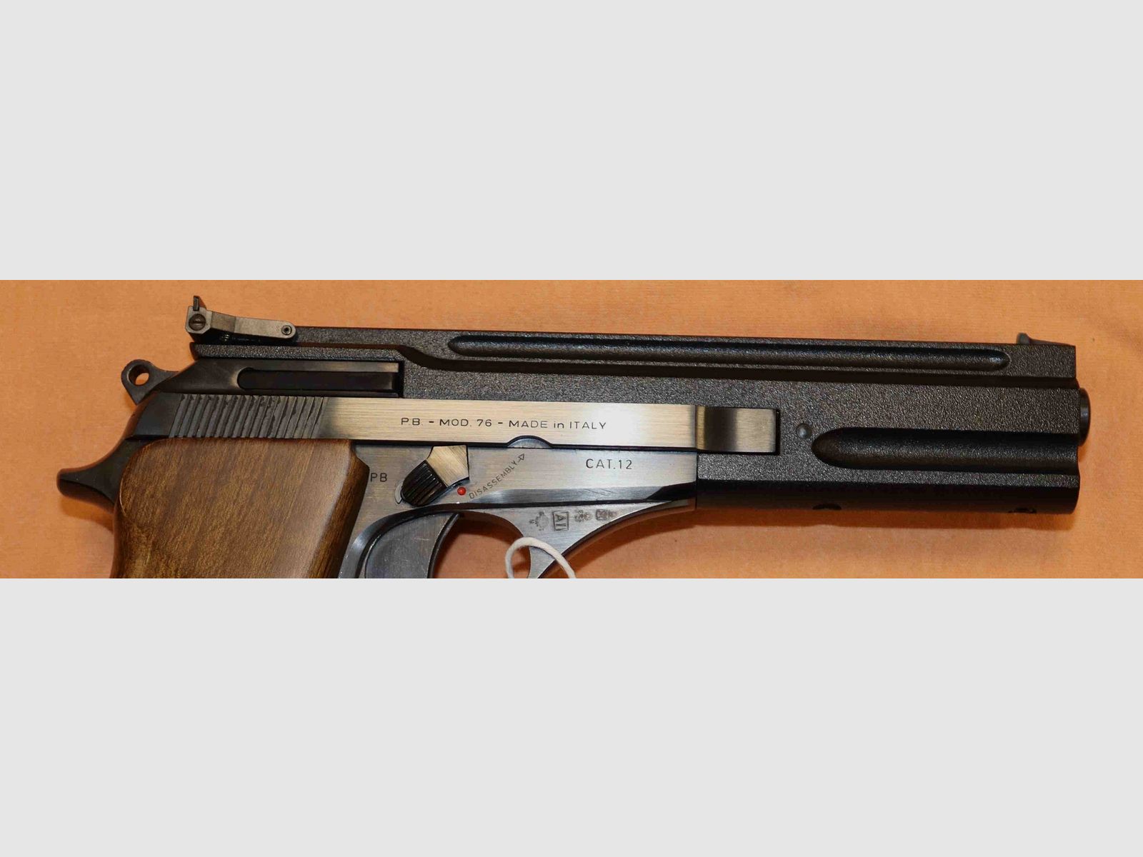 Pistole Beretta Modell 76 Kaliber 22 LR, Bild 4 von 7