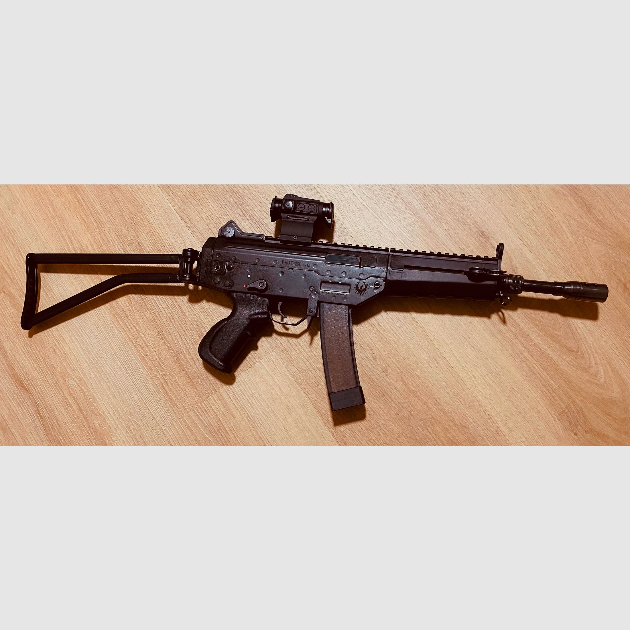 Kolarms Phoenix  (9mm Luger Pistolenkarabiner) mit Holosun HS503