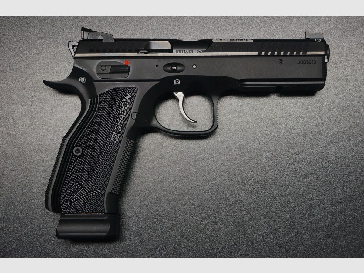 CZ Shadow 2 Black, image 1 sur 9