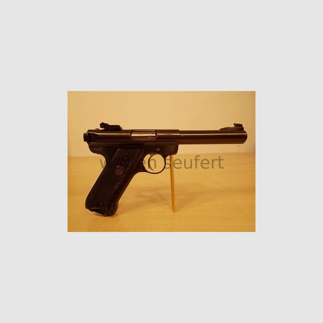 Ruger MarkII Target with spare magazine original packaging