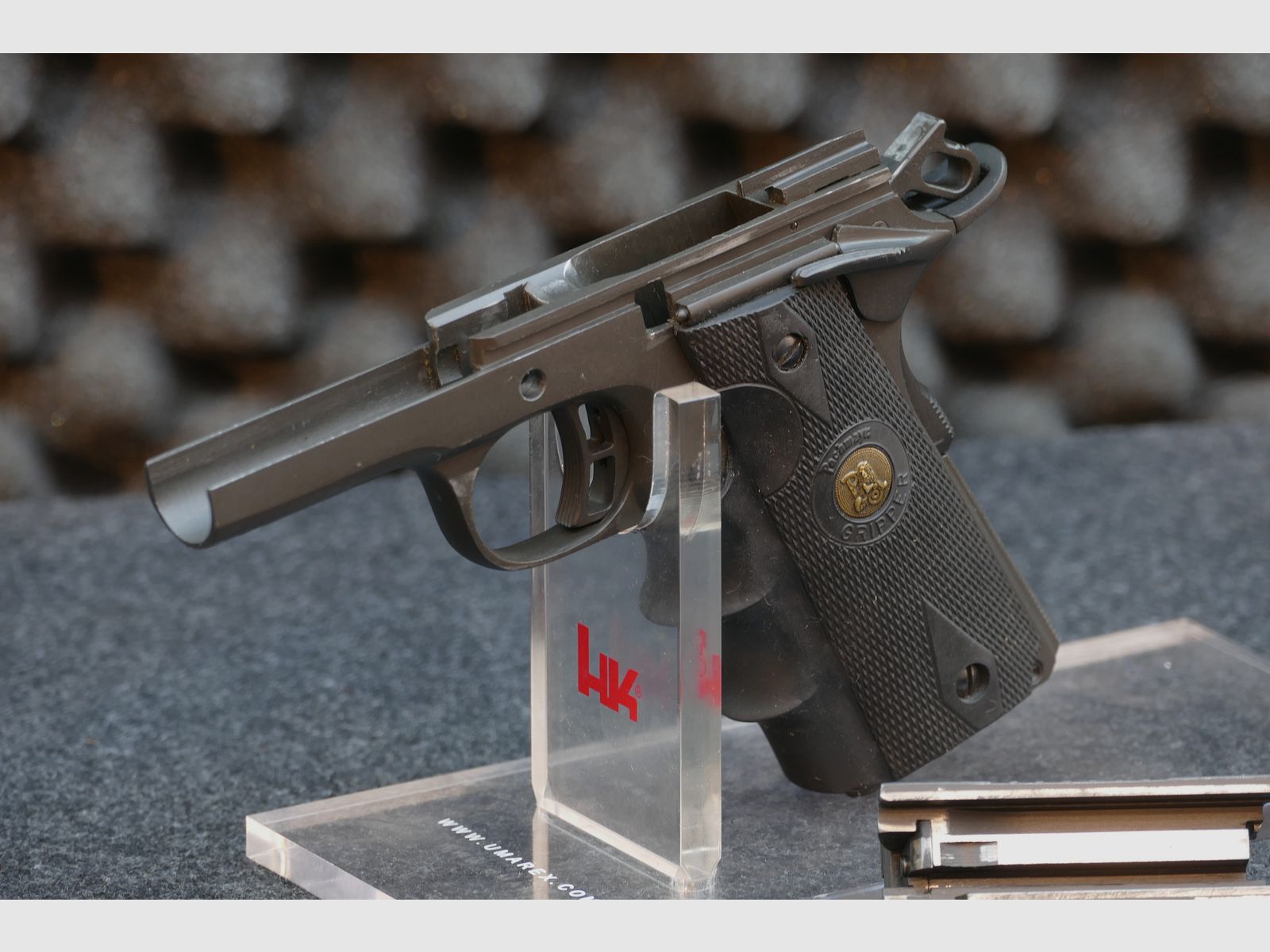 Armscor „Medallion“ 1911 – 9×19, 9mmLuger, 9mmPara – 5" Match barrel – Parkerized (phosphated) – 2× MecGar magazine