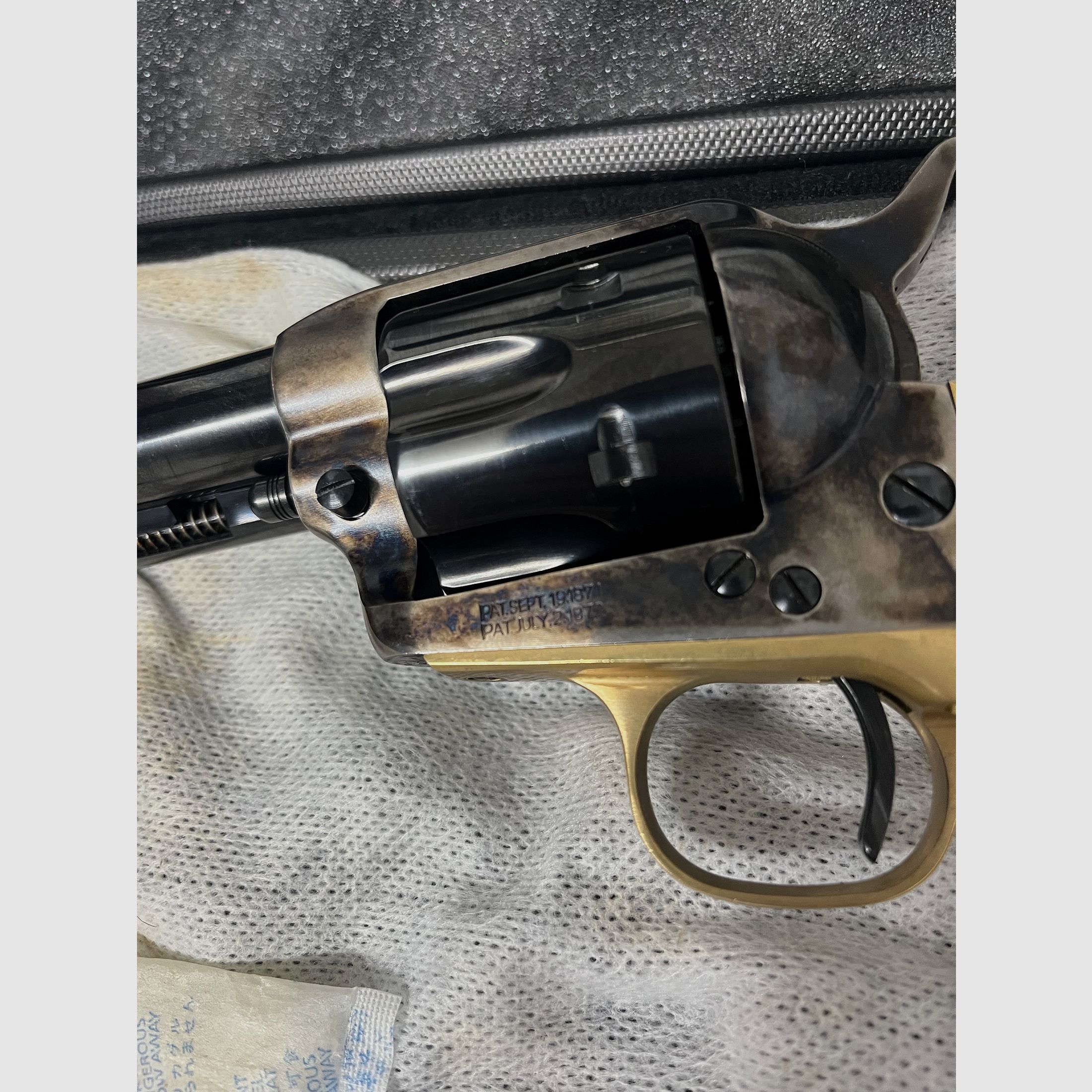 Revólver de detonación de 9 mm