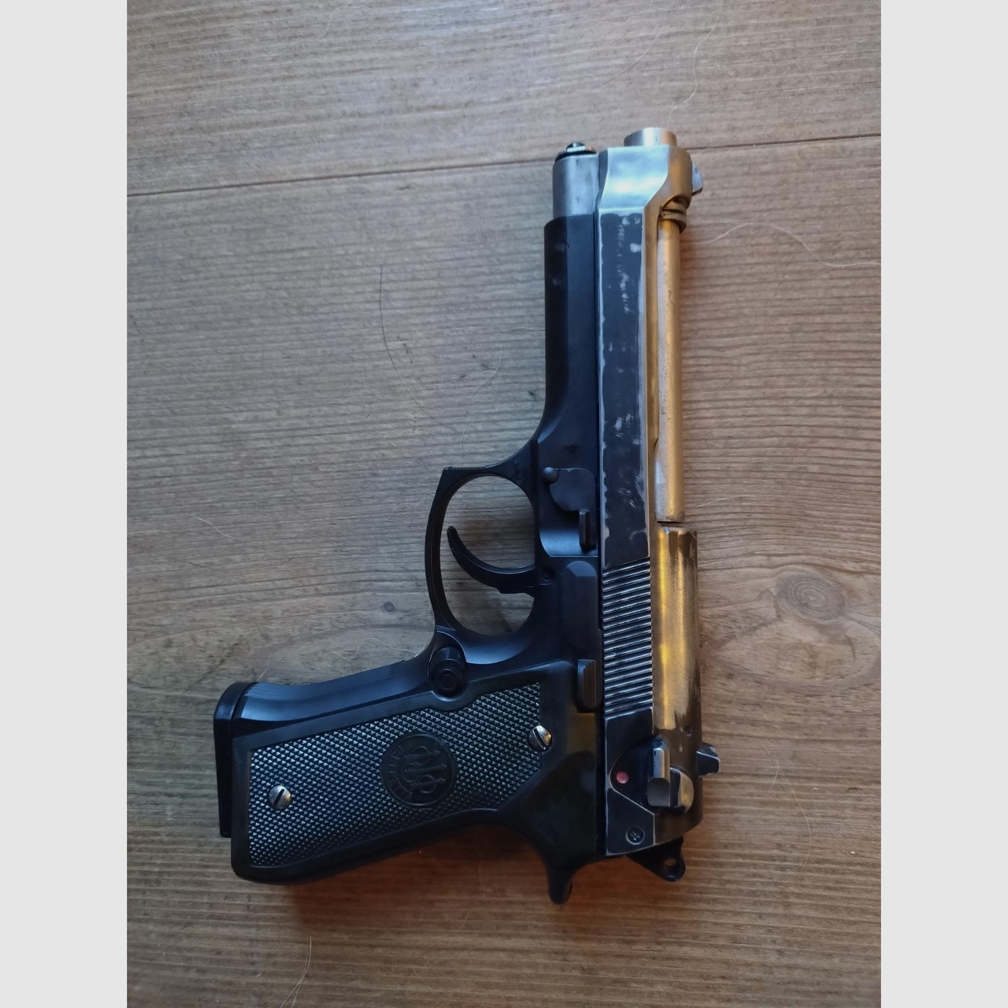 M92 Airsoft Springer/ Deko met custom geluiddemper