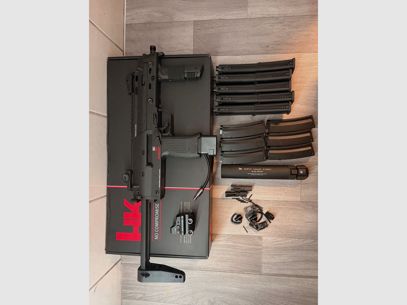 VFC MP7 GBB A1 V2 avec adaptateur HPA et accessoires