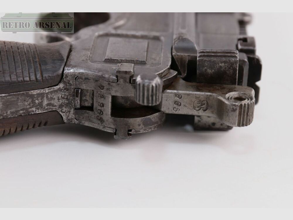 Mauser C96 Rote 9