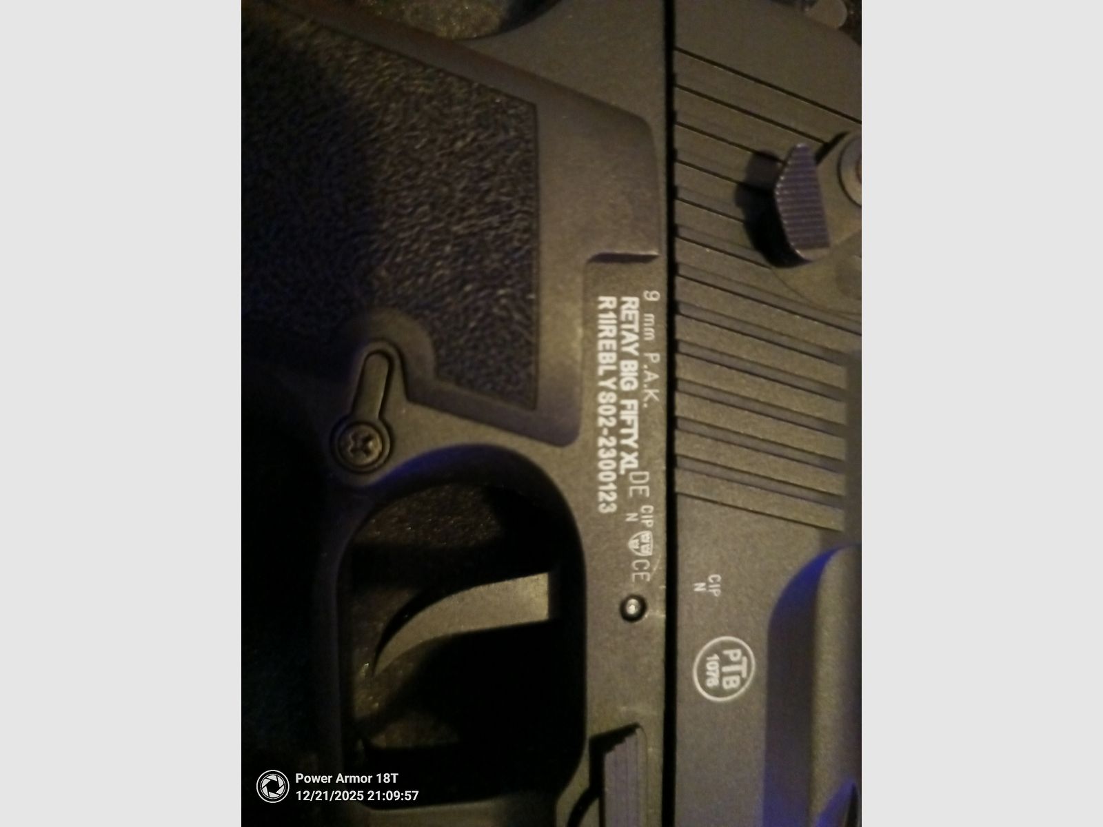 Retay Big Fifty XL including spare magazine