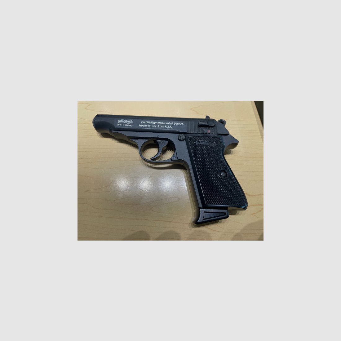 WALTHER PP - 9MM P.A.K. SCHRECKSCHUSSPISTOLE - SCHWARZ