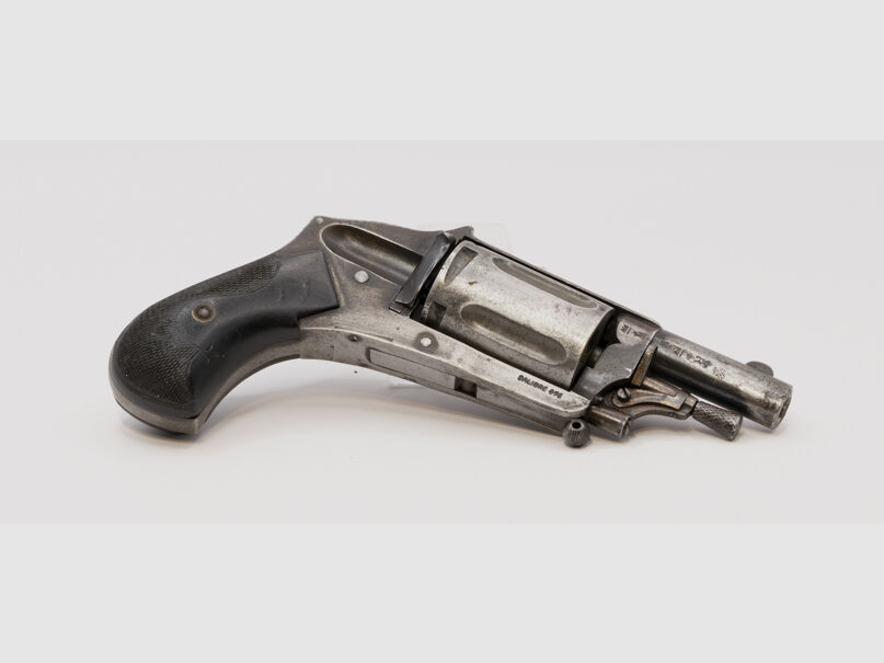 Manufrance centerfire revolver