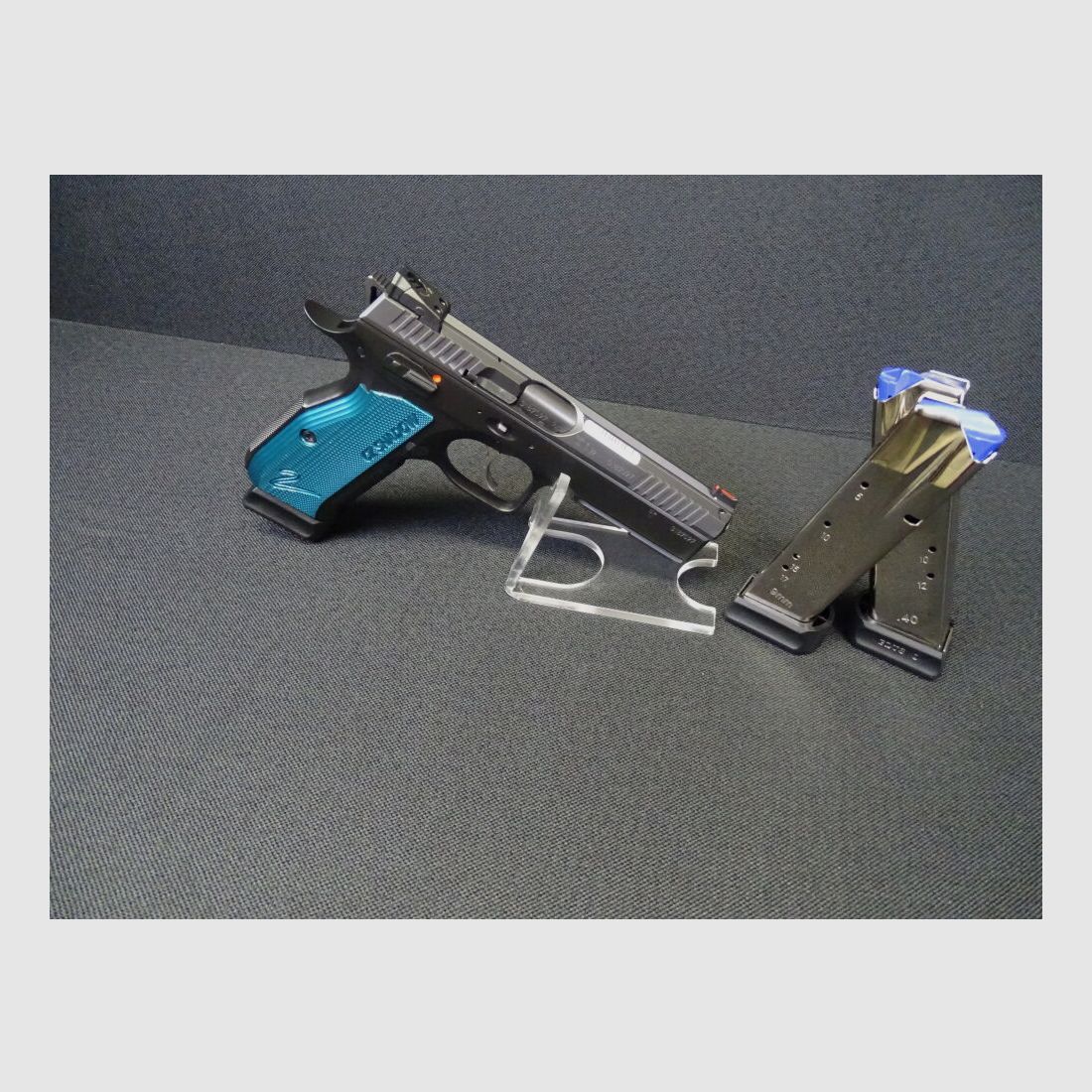 CZ Shadow ll blau