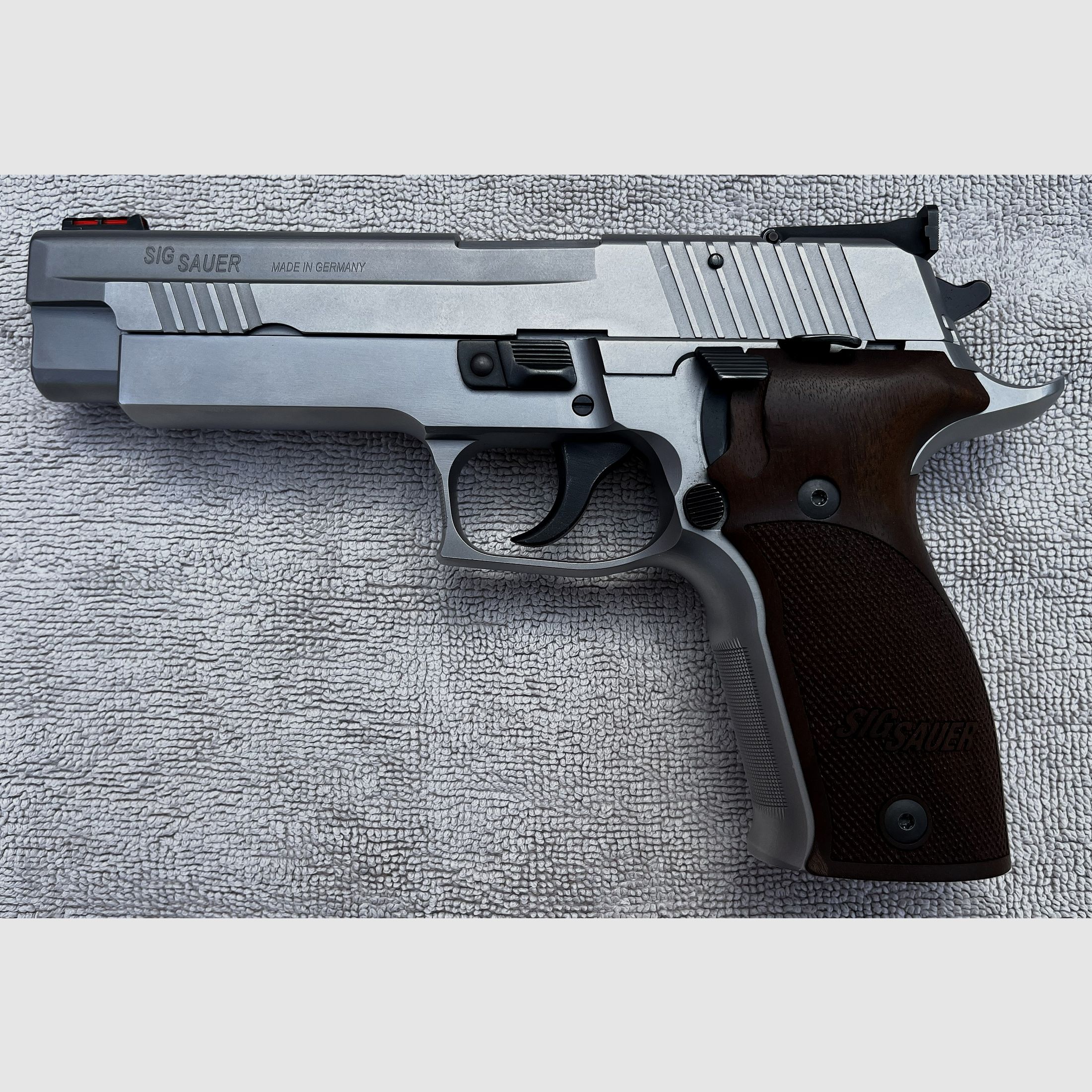 SIG Sauer P226 S / primera X-Line alemana / primera generación X-Five, Eckernförde 9 mm Para, amplio accesorio