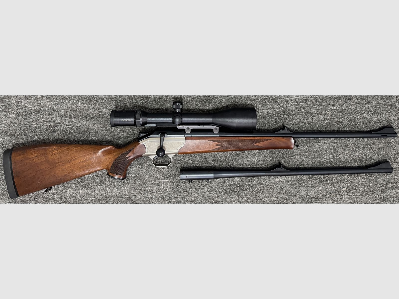 Blaser R93 .30-06 & 9,3x62 mit Swarovski 2,5-10x56 LP und Sattelmontage, Bild 1 von 10