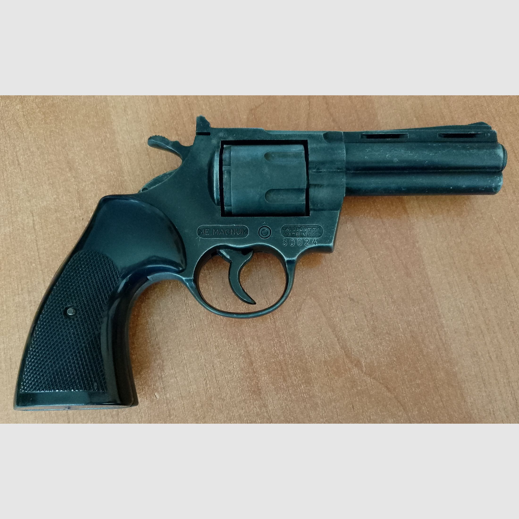 Cuno Melcher ME Magnum im Kal. 9 mm R. Knall im PTB 438