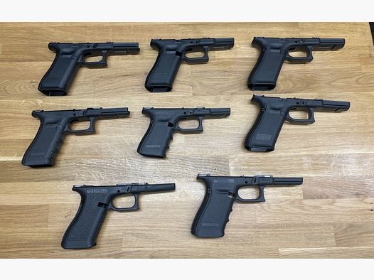 8 Glock Griffstücke diverse Varianten & Generationen * 17 19 *