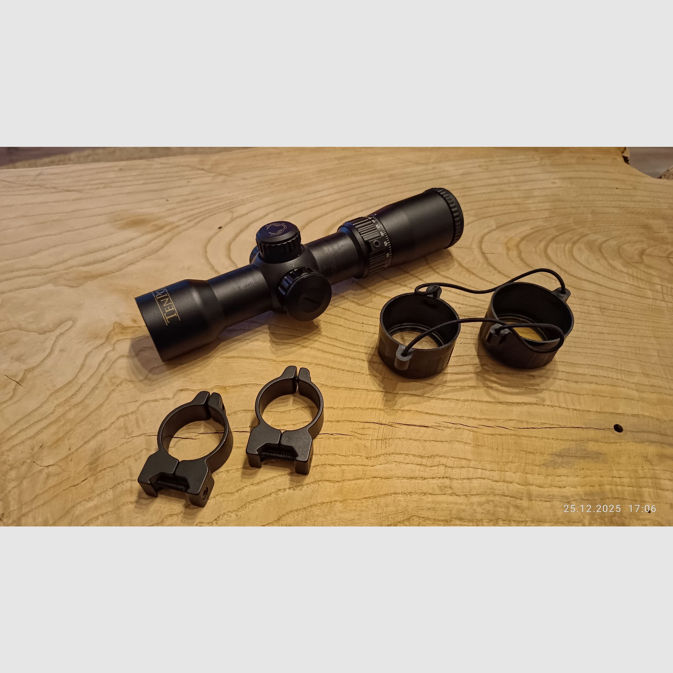 Tenpoint Rangemaster Pro 2-6 x32 illuminated