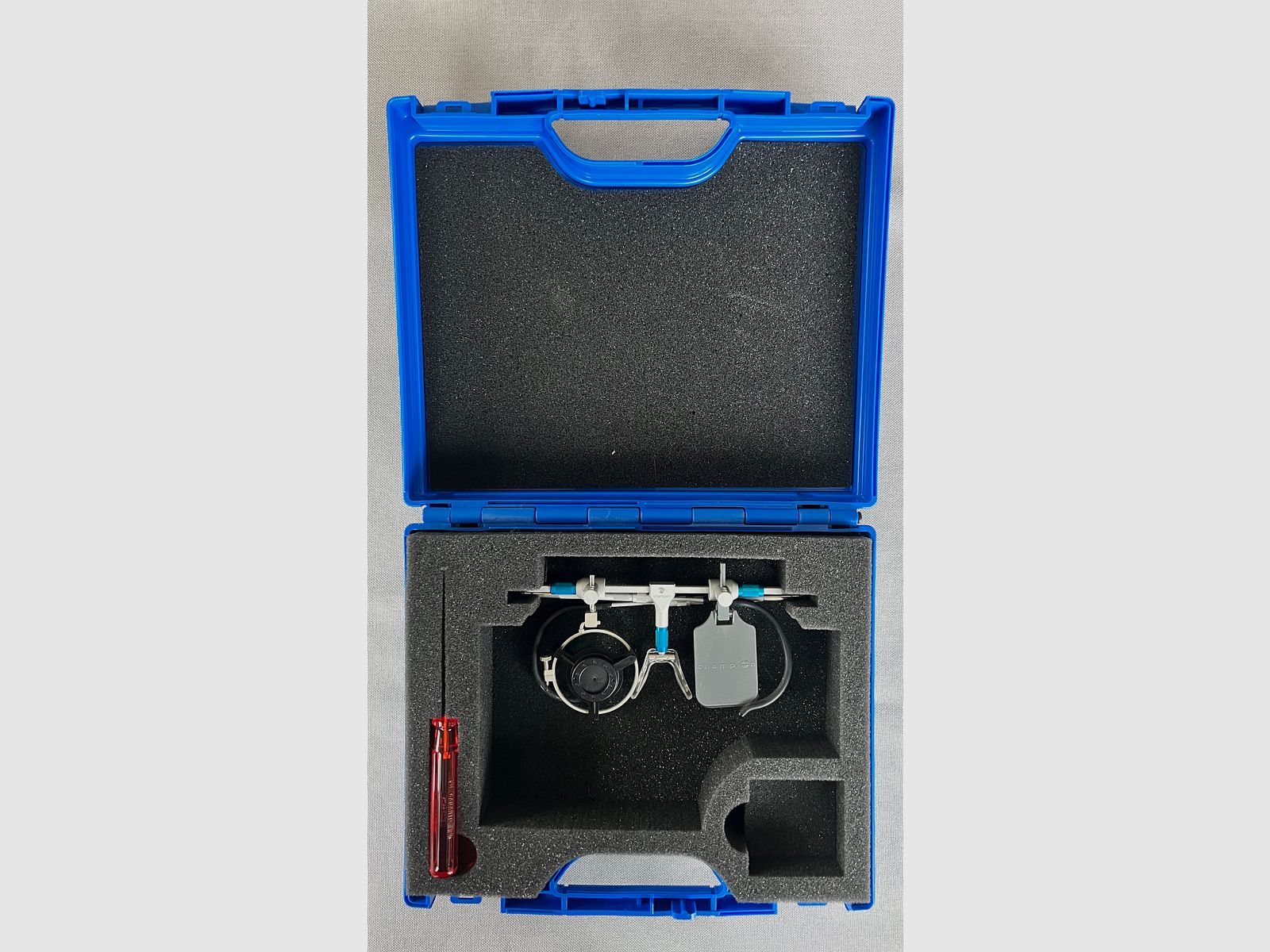 Schießbrille Olympic Champion mit Glashalter 42 mm Blau