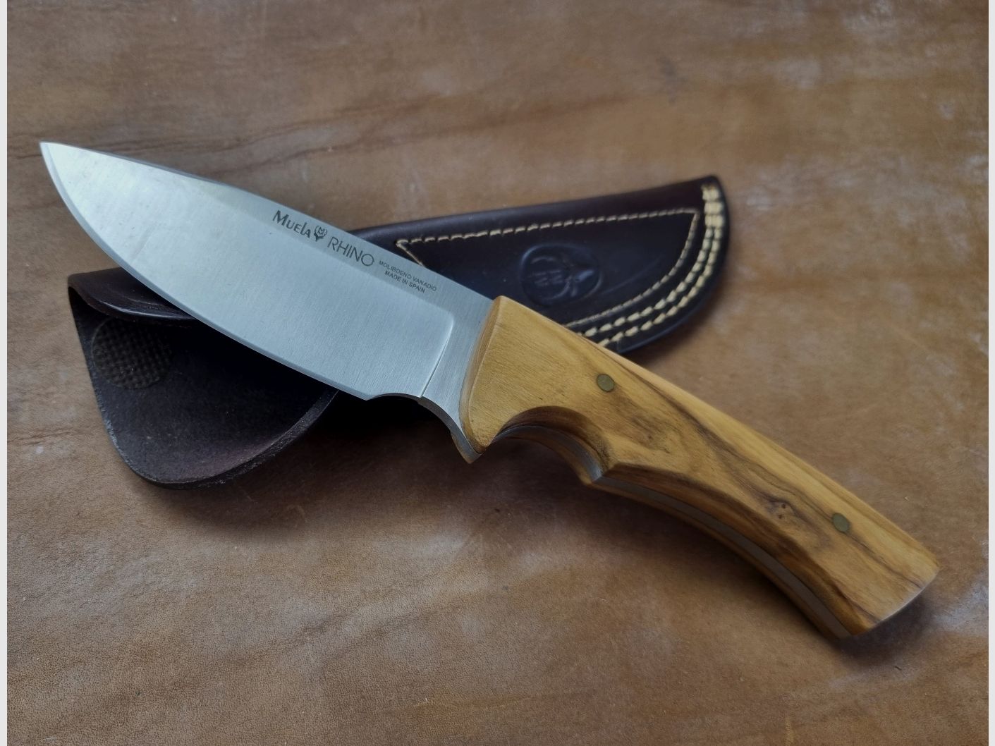 MUELA RHINO OLIVE knife with leather sheath Skinner
