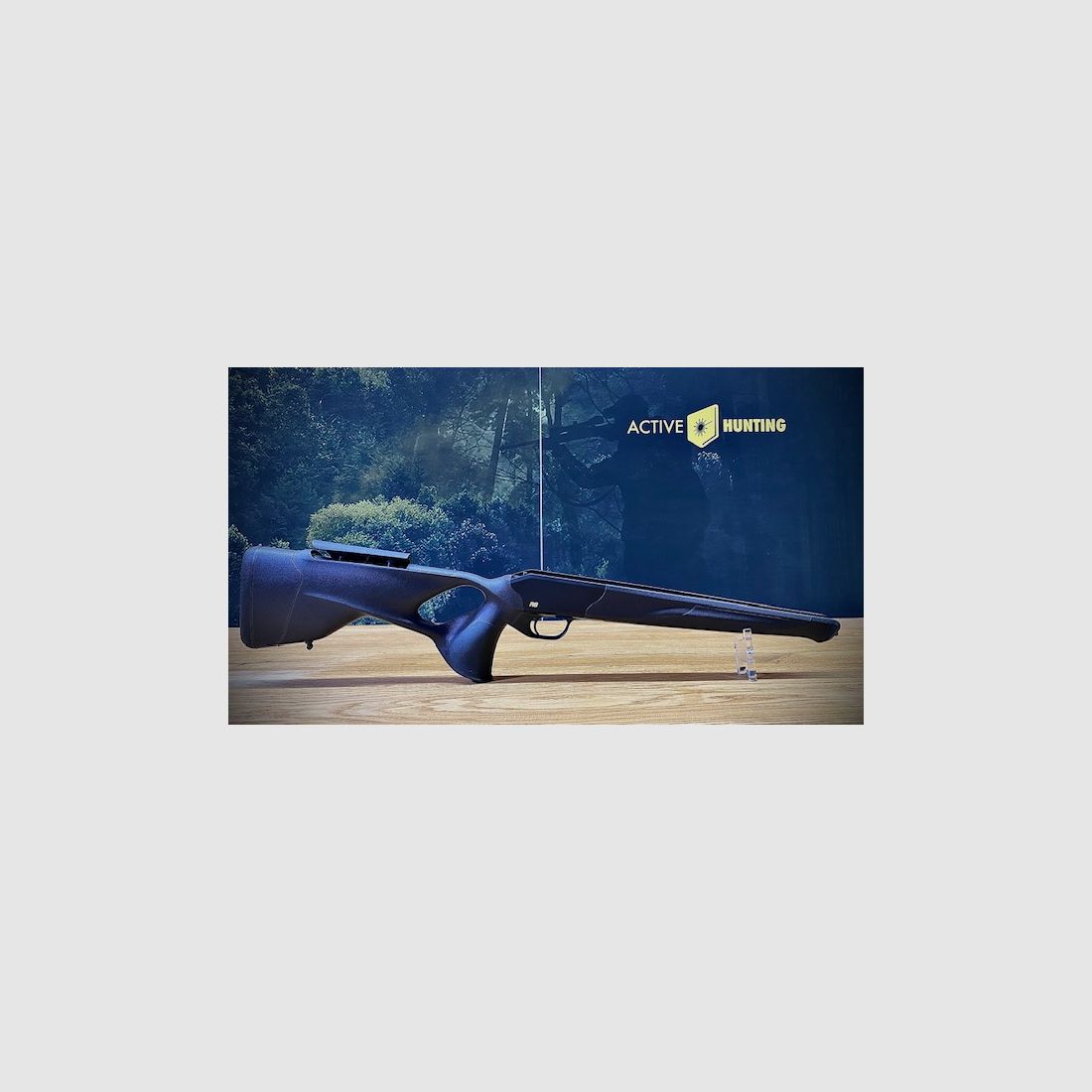 Blaser R8 Ultimate Schäftung / Schwarz-Braun / 17mm Kontur / verstellbarer Schaftrücken
