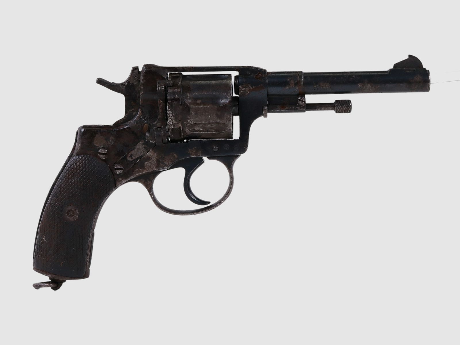 Revolver Nagant 1935, calibre 7,62mm Nagant || Revolver