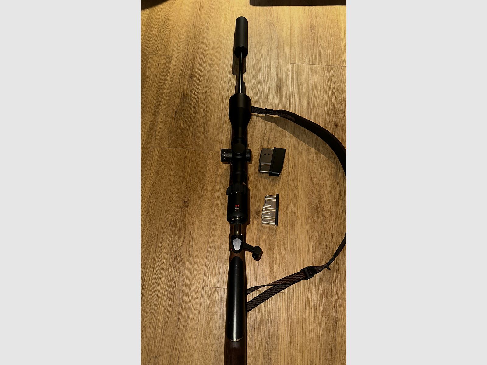 Heym SR30 Ranger UT .308 Win rifle de cerrojo recto con óptica y silenciador