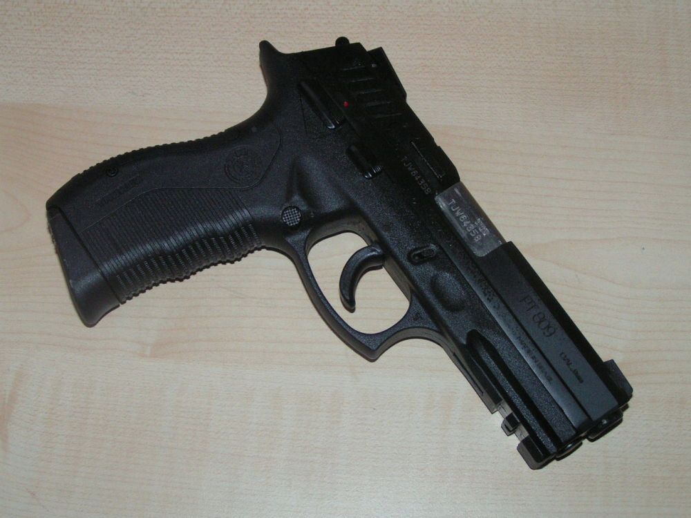 Taurus PT 809