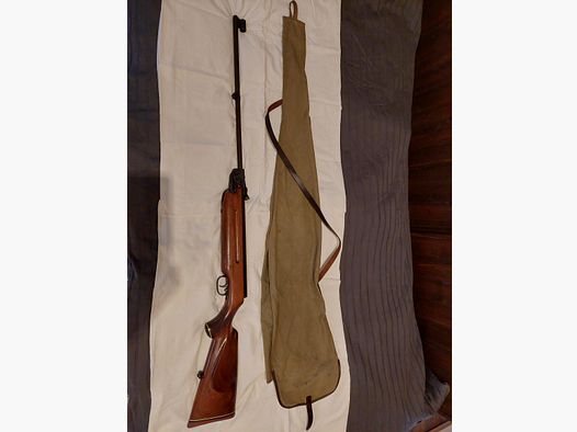 Karabinek pneumatyczny Weihrauch HW 35 z otwartą muszką w kalibrze 4,5 mm