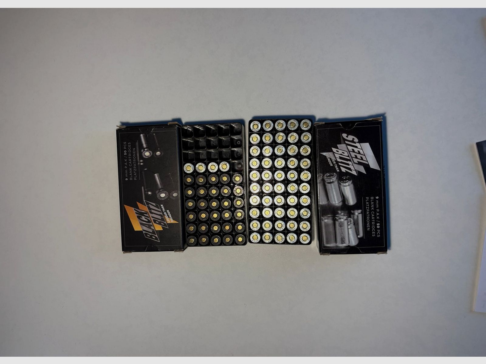 Walther P22 Ready Schreckschuss Pistole 9mm P.A.K. schwarz inkl. Holster und 84 Platzpatronen